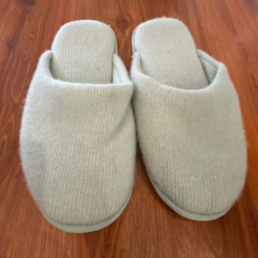 Portolano soft sea foam green blue cashmere slippers size L women's